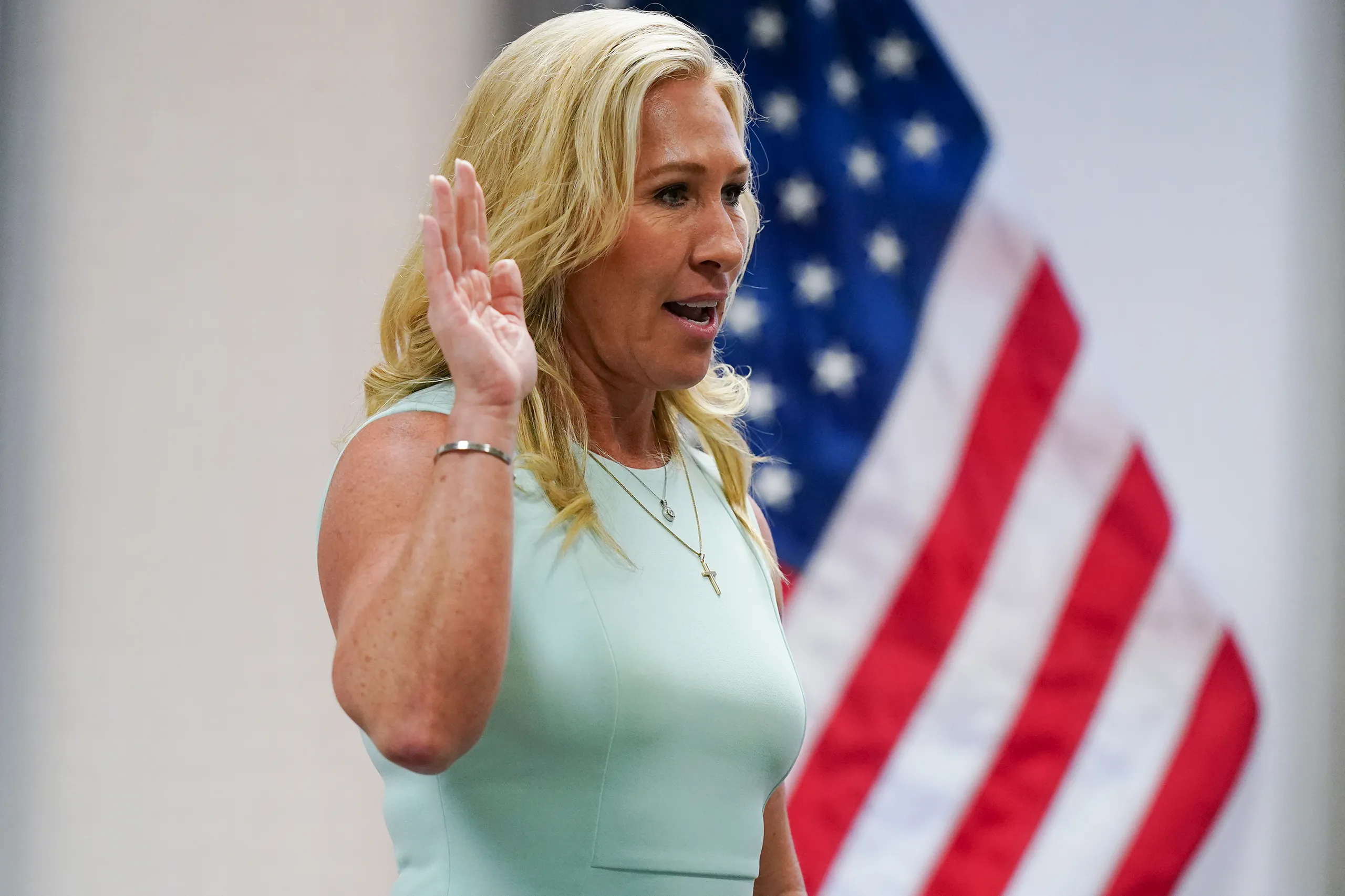 ABŞ deputatı Ukrayna ordusunu nasist adlandırıb